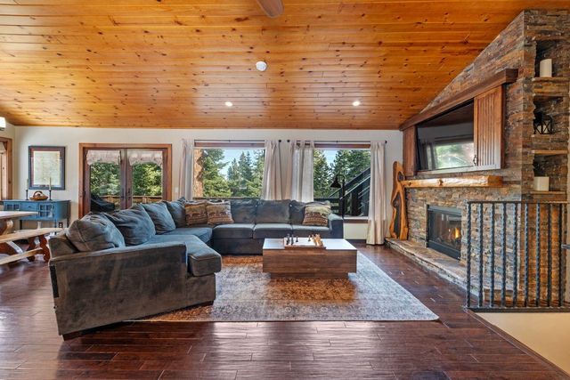 12395 Skislope Way, Truckee, CA 96160