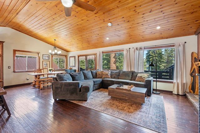 12395 Skislope Way, Truckee, CA 96160