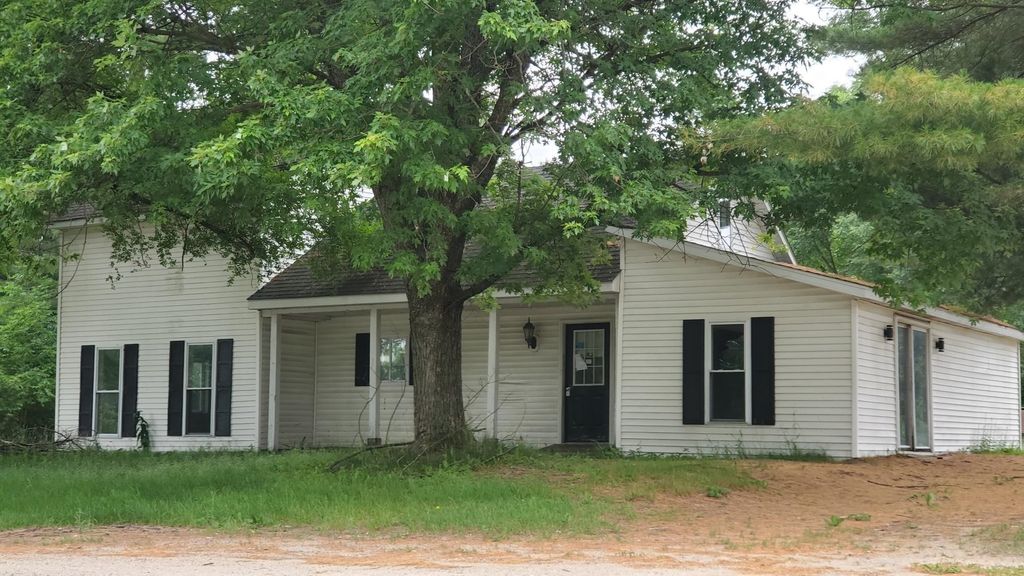 5500 85th Avenue, Evart, MI 49631