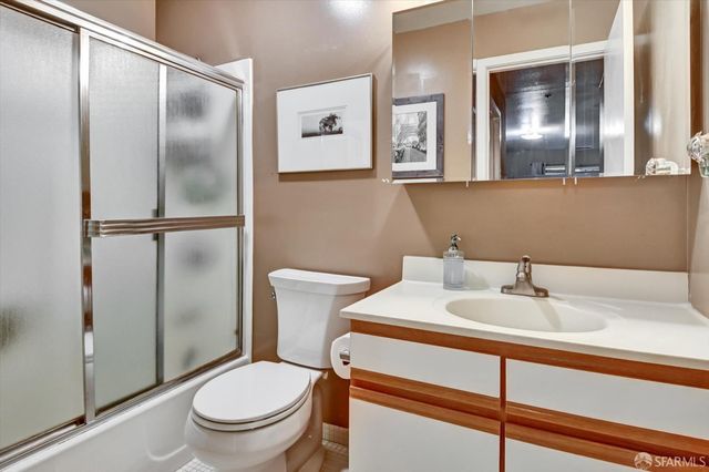 1678 Wallace Avenue, San Francisco, CA 94124