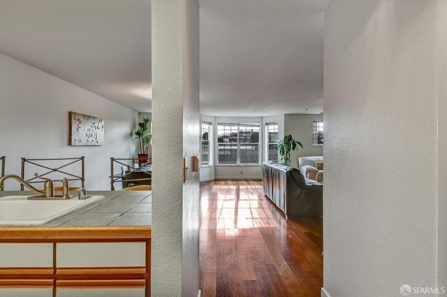 1678 Wallace Avenue, San Francisco, CA 94124