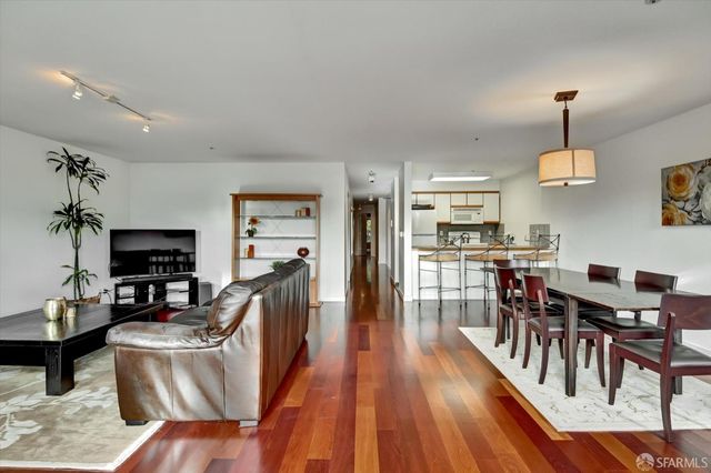 1678 Wallace Avenue, San Francisco, CA 94124