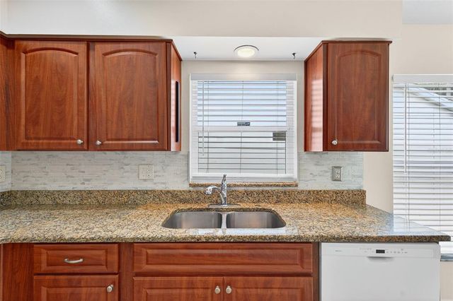 913 SUMMER BREEZE DRIVE, Brandon, FL 33511
