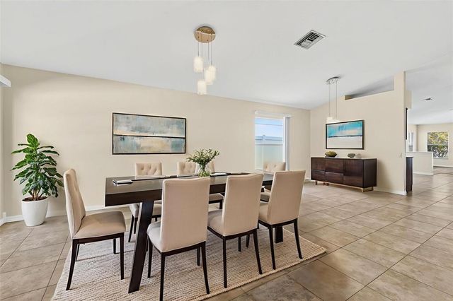 913 SUMMER BREEZE DRIVE, Brandon, FL 33511