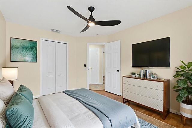 913 SUMMER BREEZE DRIVE, Brandon, FL 33511