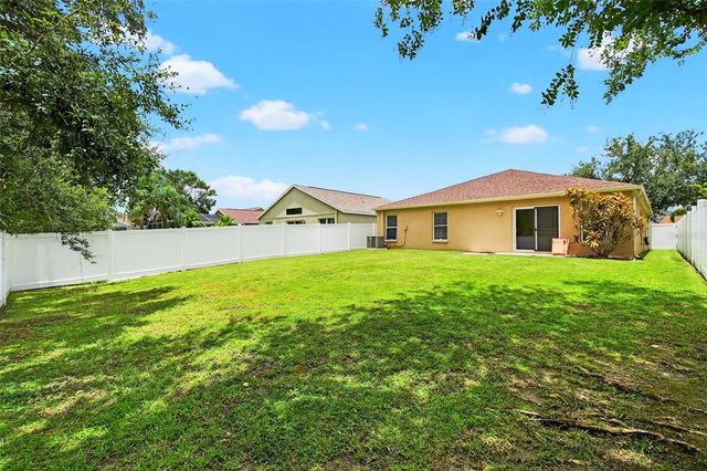 913 SUMMER BREEZE DRIVE, Brandon, FL 33511
