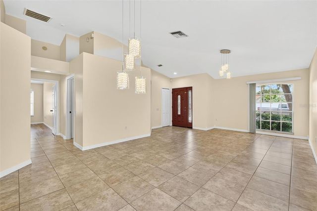 913 SUMMER BREEZE DRIVE, Brandon, FL 33511
