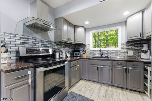 47 Dupont Ave, Wanaque Boro, NJ 07420