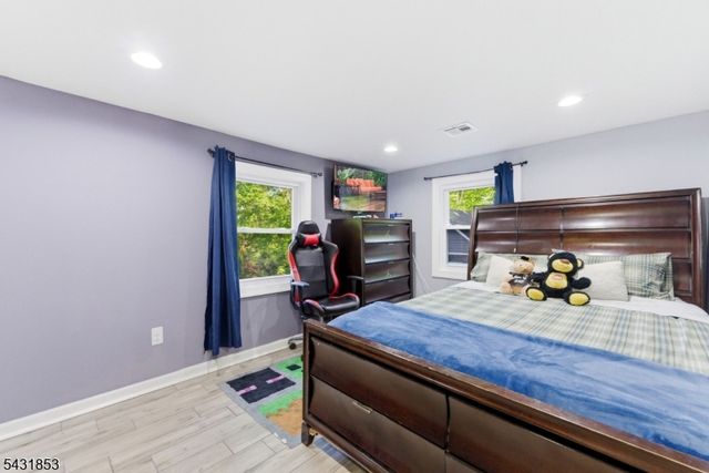 47 Dupont Ave, Wanaque Boro, NJ 07420
