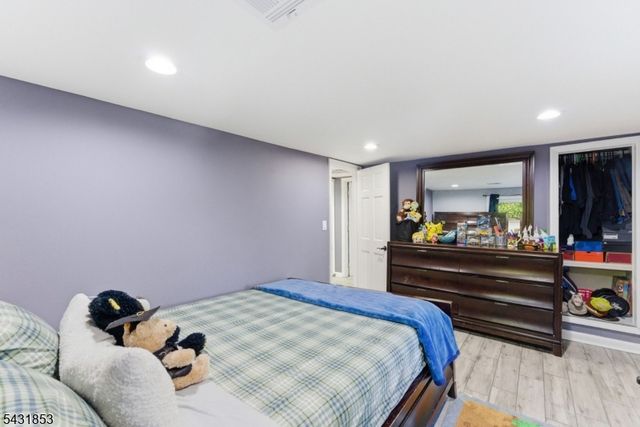 47 Dupont Ave, Wanaque Boro, NJ 07420
