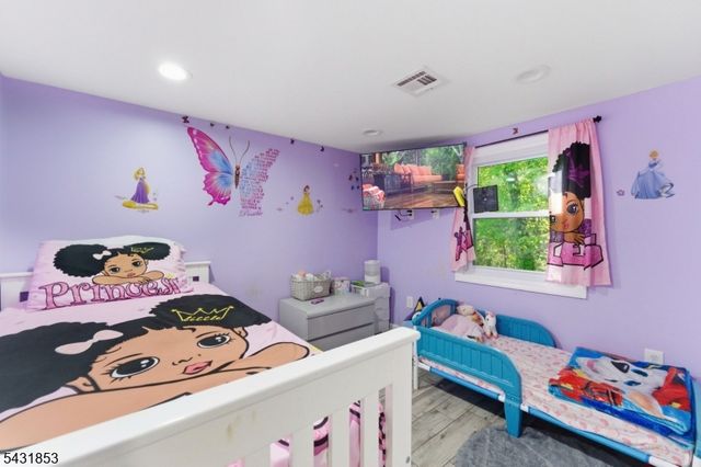 47 Dupont Ave, Wanaque Boro, NJ 07420