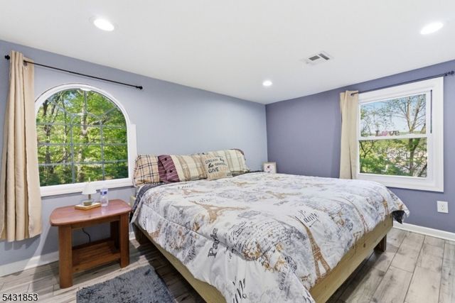 47 Dupont Ave, Wanaque Boro, NJ 07420