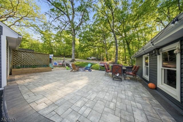 47 Dupont Ave, Wanaque Boro, NJ 07420