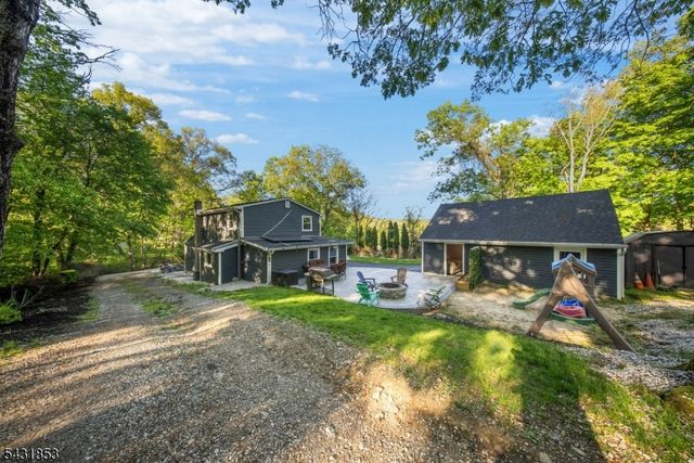 47 Dupont Ave, Wanaque Boro, NJ 07420