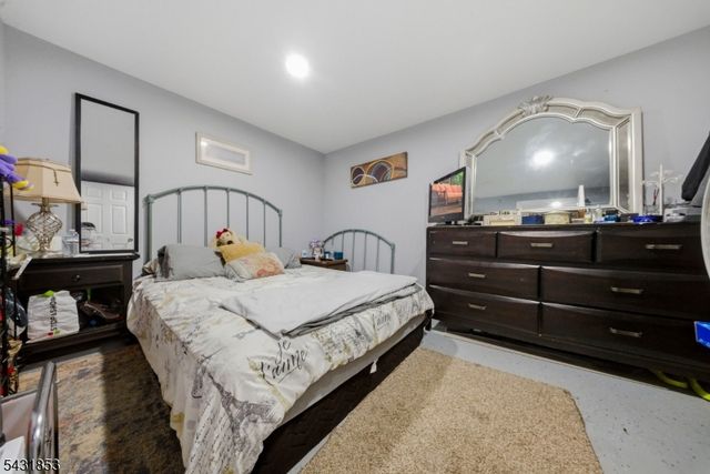 47 Dupont Ave, Wanaque Boro, NJ 07420