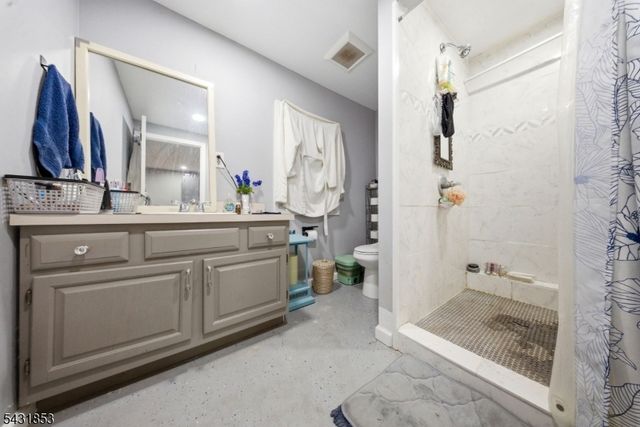 47 Dupont Ave, Wanaque Boro, NJ 07420