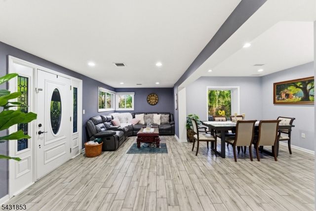 47 Dupont Ave, Wanaque Boro, NJ 07420