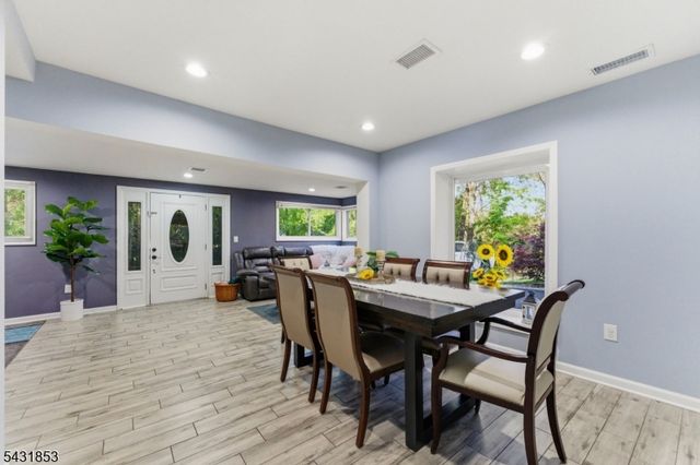 47 Dupont Ave, Wanaque Boro, NJ 07420