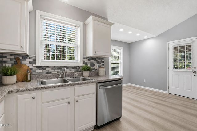 130 Walton Circle, Benson, NC 27504