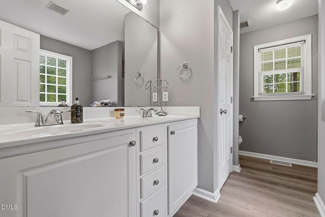130 Walton Circle, Benson, NC 27504