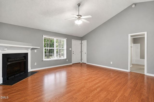 130 Walton Circle, Benson, NC 27504