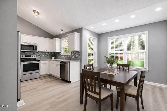 130 Walton Circle, Benson, NC 27504