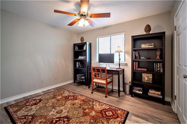308 Sea Gate Dr, Portland, TX 78374