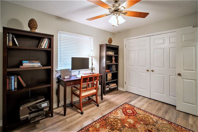 308 Sea Gate Dr, Portland, TX 78374