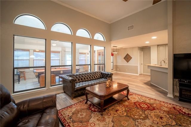 308 Sea Gate Dr, Portland, TX 78374