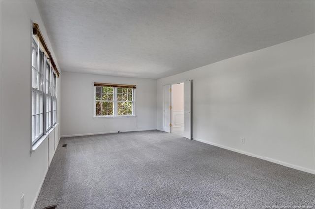 5605 Lockheart Circle, Fayetteville, NC 28303