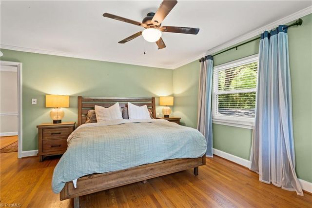 1103 Peace Haven Road, Winston-salem, NC 27104