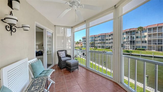 1257 S PORTOFINO DRIVE 203, Sarasota, FL 34242
