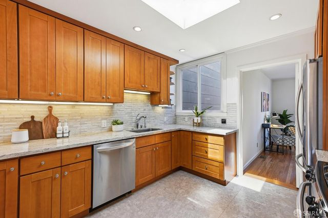 3626 Ulloa Street, San Francisco, CA 94116