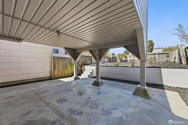 3626 Ulloa Street, San Francisco, CA 94116