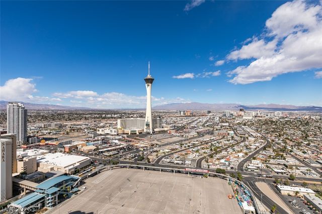 322 Karen Avenue 3902, Las Vegas, NV 89109