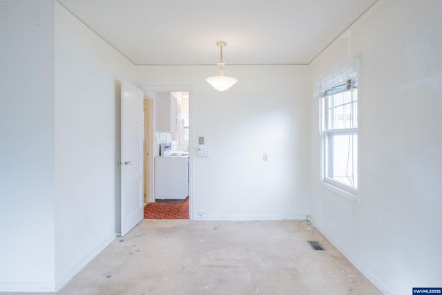 583 Manbrin Dr N, Keizer, OR 97303