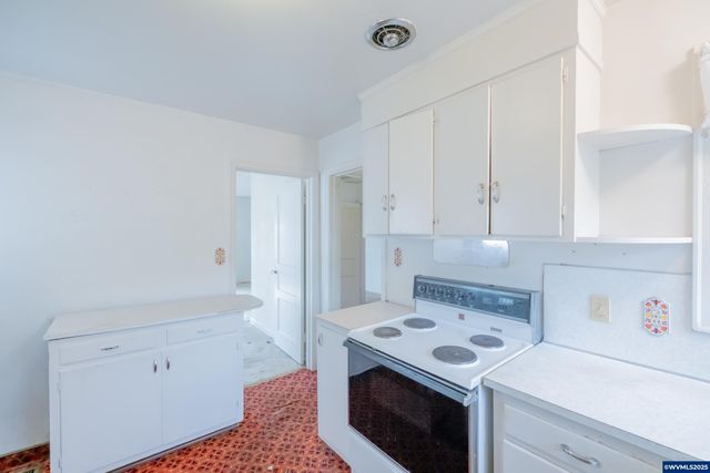 583 Manbrin Dr N, Keizer, OR 97303