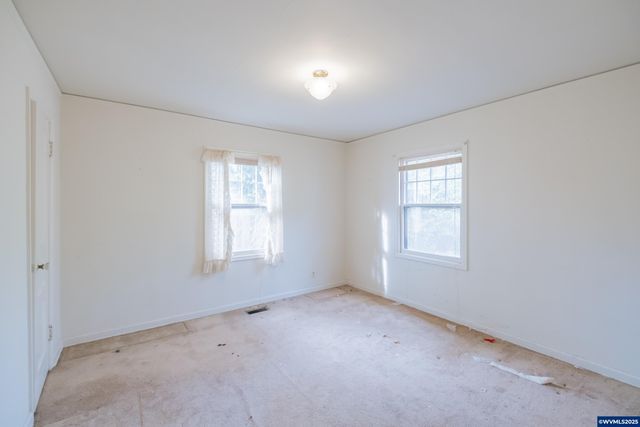 583 Manbrin Dr N, Keizer, OR 97303