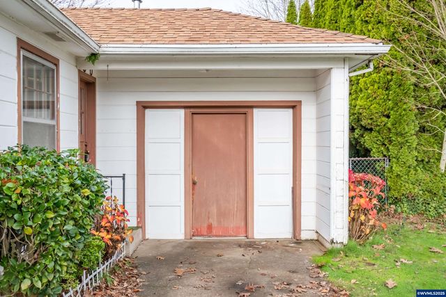 583 Manbrin Dr N, Keizer, OR 97303