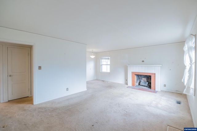 583 Manbrin Dr N, Keizer, OR 97303