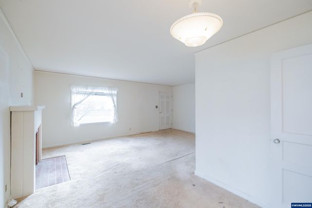 583 Manbrin Dr N, Keizer, OR 97303