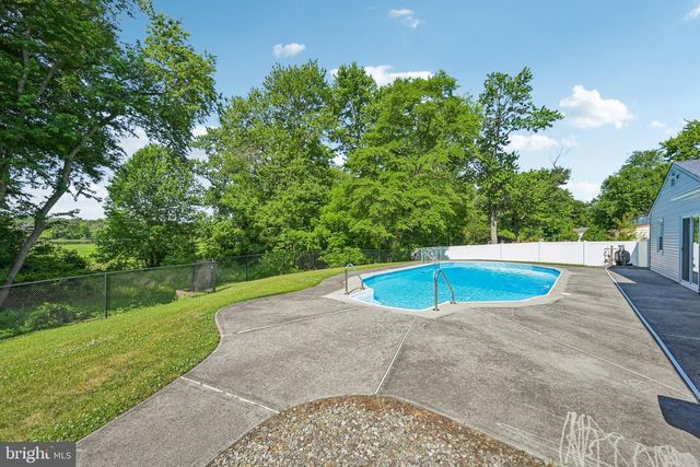 46 TRINITY TURN, Willingboro, NJ 08046