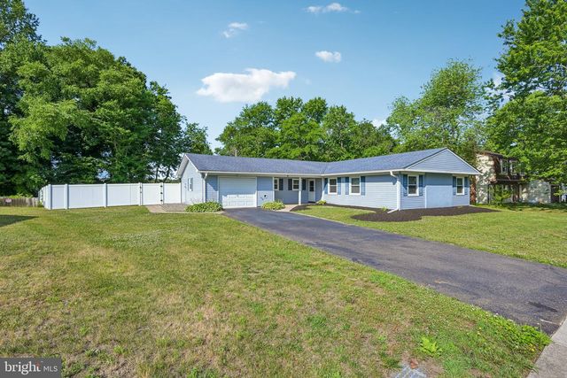46 TRINITY TURN, Willingboro, NJ 08046