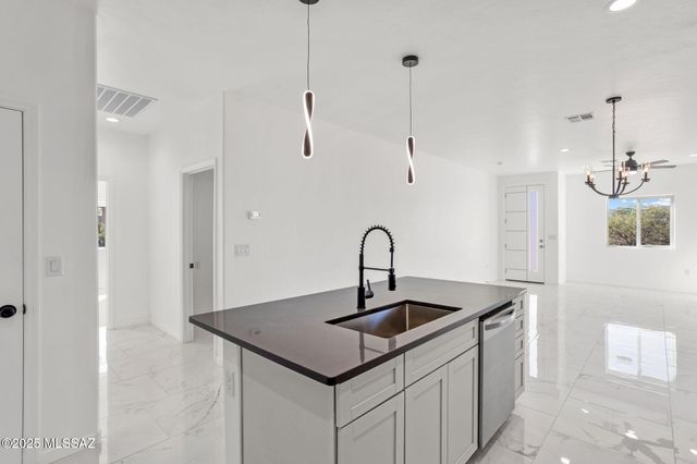 1853 Calle Virginia, Rio Rico, AZ 85648