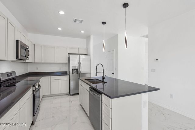 1853 Calle Virginia, Rio Rico, AZ 85648