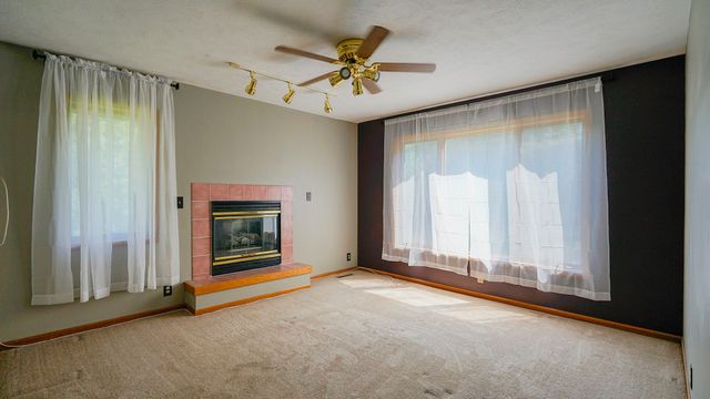 12075 WALDON Circle, Council Bluffs, IA 51503