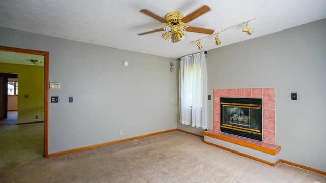 12075 WALDON Circle, Council Bluffs, IA 51503