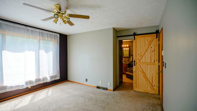 12075 WALDON Circle, Council Bluffs, IA 51503