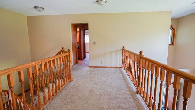 12075 WALDON Circle, Council Bluffs, IA 51503