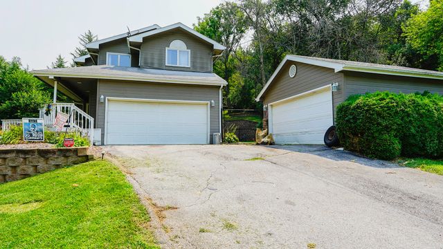 12075 WALDON Circle, Council Bluffs, IA 51503